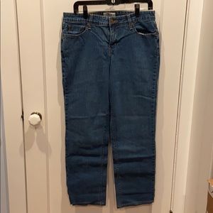 Levi Signature Mid Rise Straight